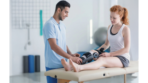Clinician Choosing the Right Orthopaedic Supports for Rehabilitation and Patient Care