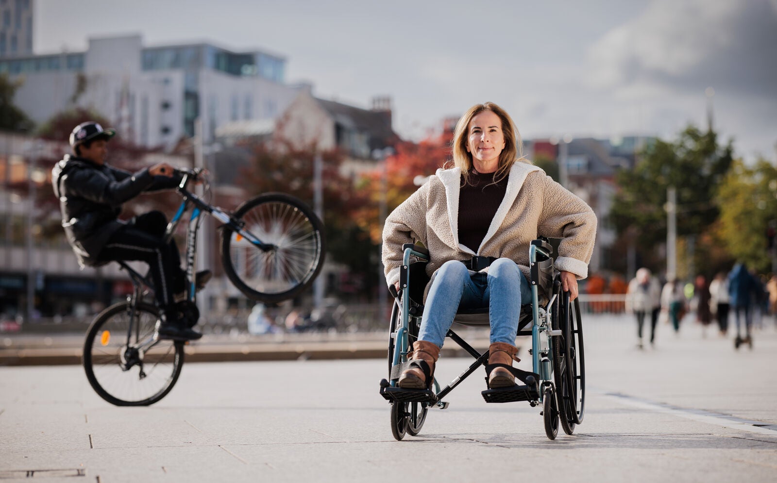 Days Escape Lite Self-Propelled Wheelchair