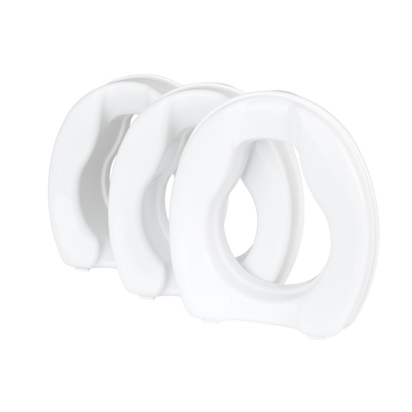 Toilet seat without outlet lid